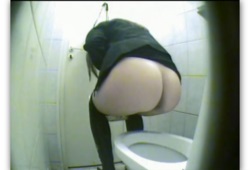 Spy2wc 44 подглядывание в женском туалете