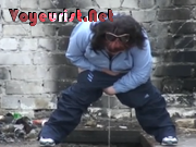 Русские телки писают не замечая камеры