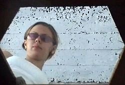 Уличный деревянный туалет со своими прелестями