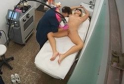 В кабинете у косметолога оказалась камера